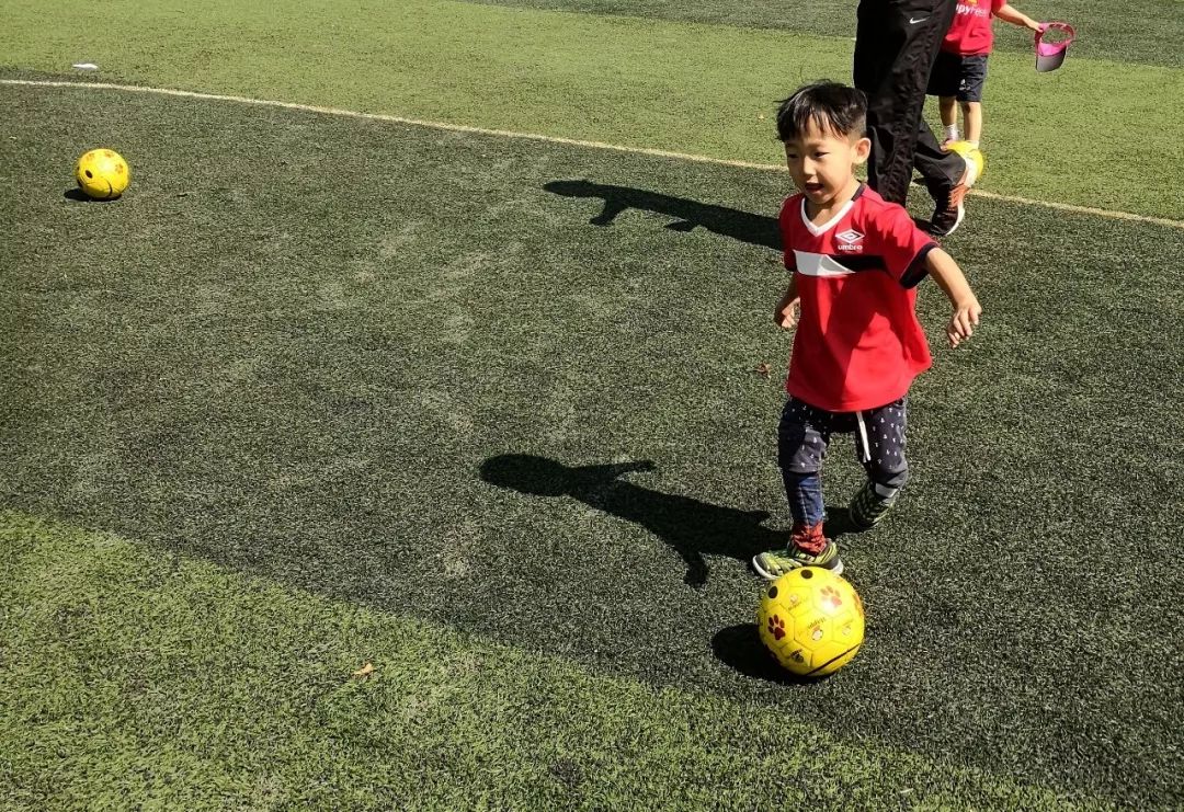 残疾人活得更有尊严,残疾人真的一点出路都没有吗