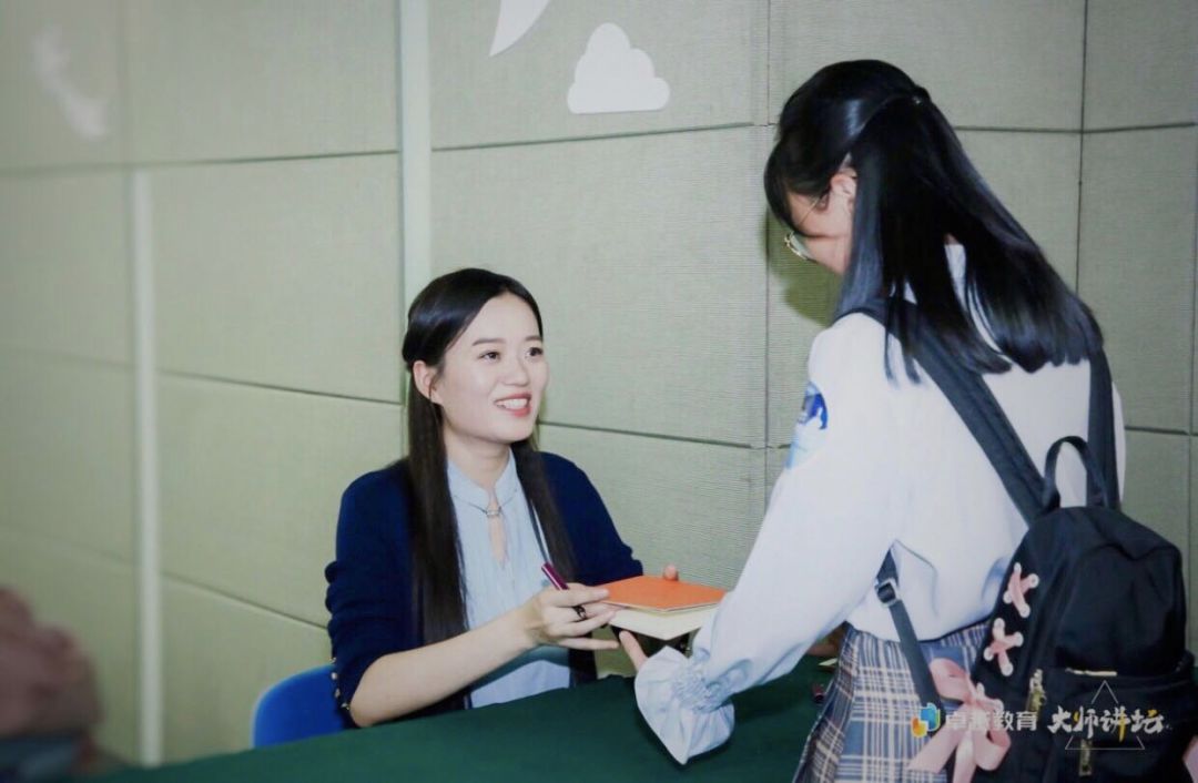 饱读诗书对一个女人多重要,饱读诗书有益终生