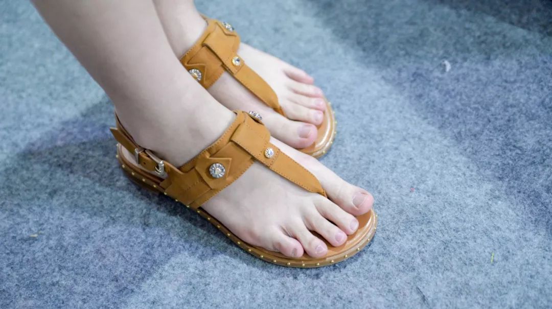 金利来59抵100元优惠券到店,金利来5折优惠券