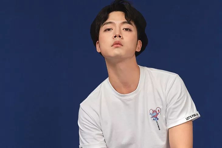 这才是国潮t恤,这款国潮风刺绣t恤你准备了吗