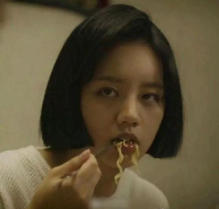 贵妇面膜wemi黄金胶原臻颜软膜,补水到爆炸一款日本的隐藏面膜