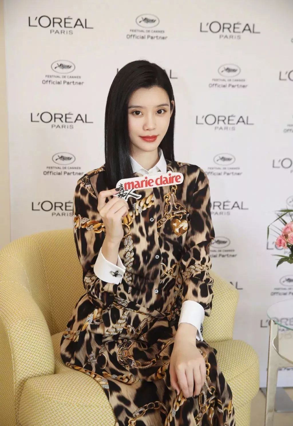 戛纳朱一龙入选作品,戛纳朱一龙白西装