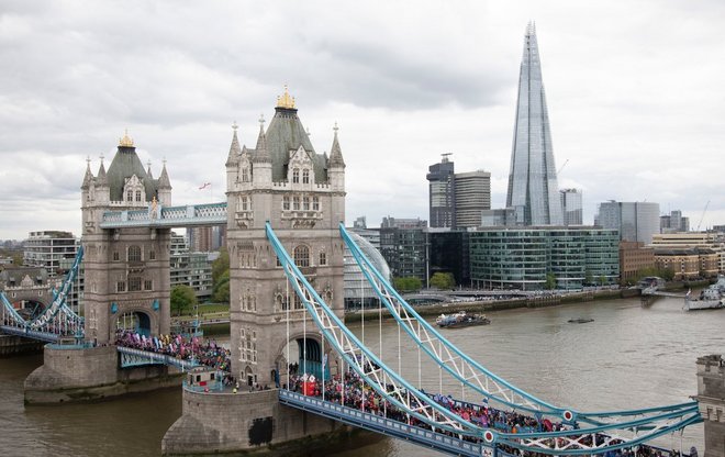 亚瑟士gelburst26什么时候出的,跑圈十件事全集