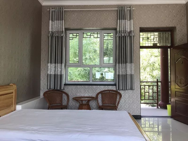 伊犁市便宜又好看的民宿,伊犁值得去的民宿