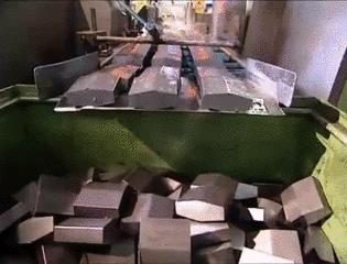 锁怎么一提就锁上呢,锁怎么弄才能从里面反锁不了