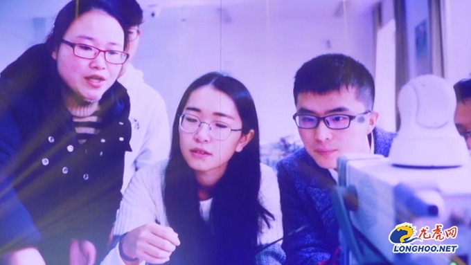 工科女生放弃高薪导演职位钻研机械：为中国制造业做贡献