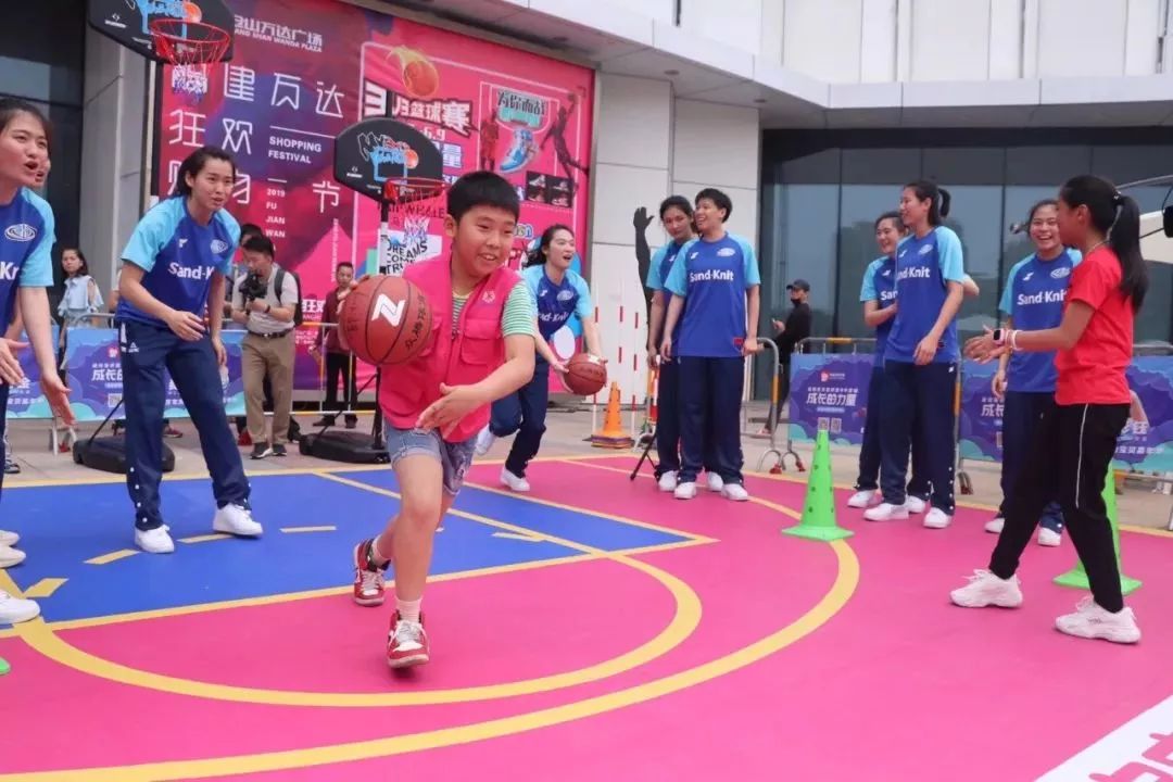 瓒呯噧濂崇姣旇禌,瓒呯噧濂崇