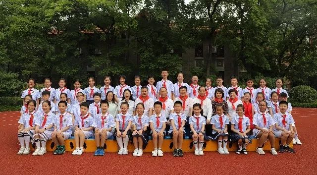 【要闻】南湖区的小盆友们，节日礼物已到请查收！