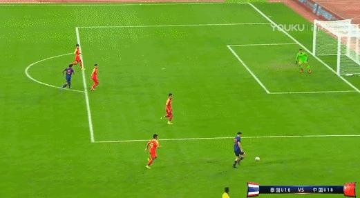 韩国队脚踩奖杯事件道歉,韩国队夺冠后踩熊猫杯