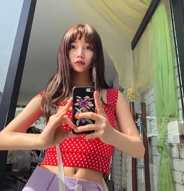 保姆级拍照姿势很火,保姆级拍照动作教程