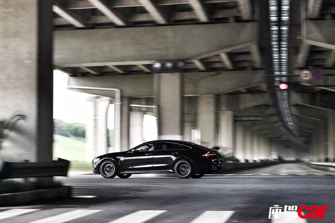 一台车到底跑多快,一台跑车多快