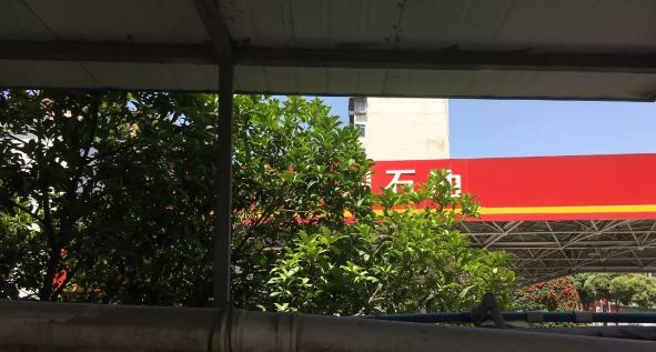 再出手,再次出手