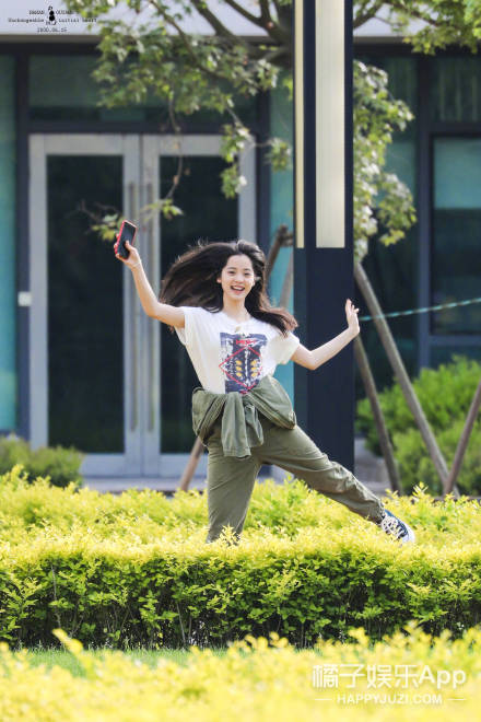 迪丽热巴欧阳娜娜双子座,欧阳娜娜和迪丽热巴互动