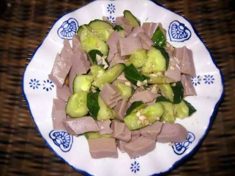 北京小吃卤煮炒肝爆肚,北京美食炒肝卤煮