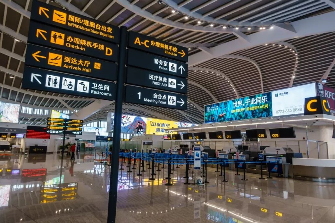 南航最怕什么投诉,南航的公务舱休息室吃饭免费吗