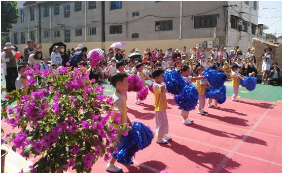 巾帼文明艺术团庆六一活动集锦,姐妹们庆六一活动