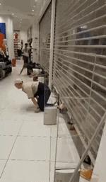 3000万巴菲特午餐,1300亿现金巴菲特抄底