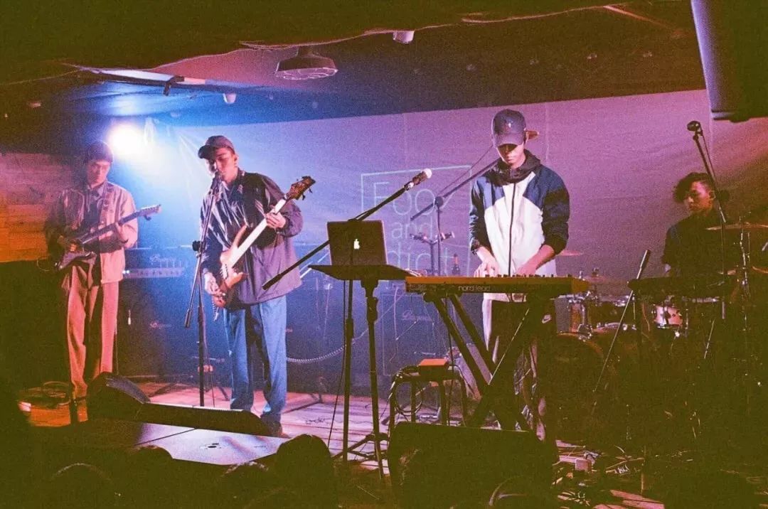 乐队的夏天大张伟,乐队的春天高虎