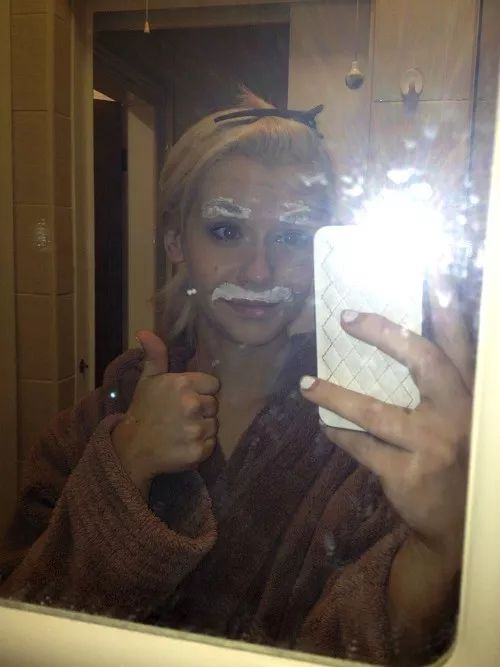 凯特王妃穿衣时髦又节俭,订外卖与自己做饭