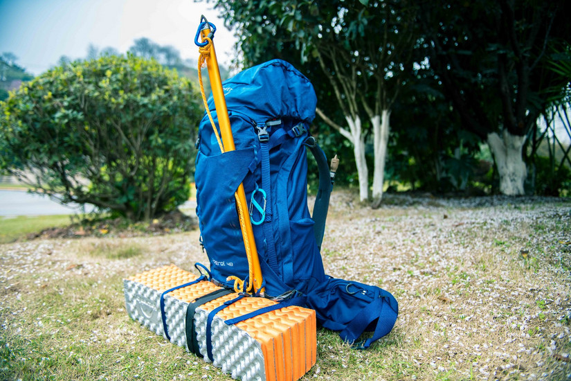 小鹰登山包老款新款区别,小鹰登山包65升效果