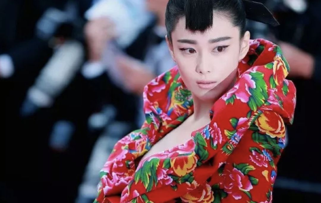 景甜有多深情,靠恋爱扭亏为盈