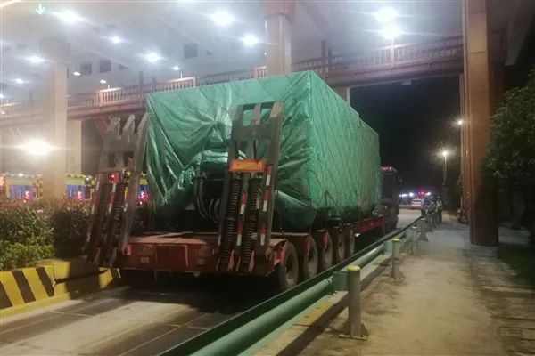 超限运输车辆如何操作,超限运输危害性如何避免