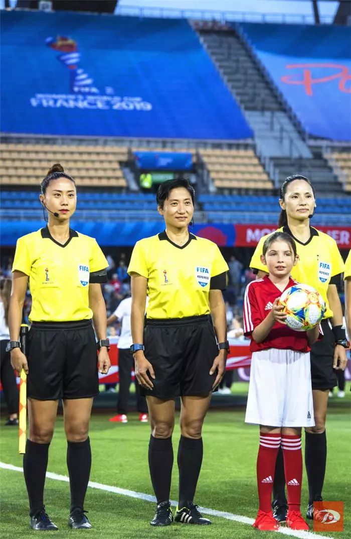 中国女足秦亮简历,足球裁判秦亮敦煌