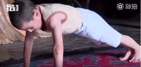 每天3分钟尽览天下事（河南3岁女童不慎掉入下水道被水冲走/郑州“小升初”民办初中和跨区今天开始报名）