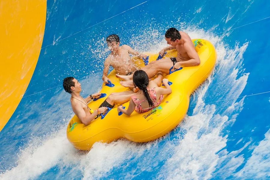 「长隆玩水季」￥84起畅玩长隆水上乐园，女士票/中高考生票/夜场票任你挑！还有电影主题智能民宿，轻松玩转长隆