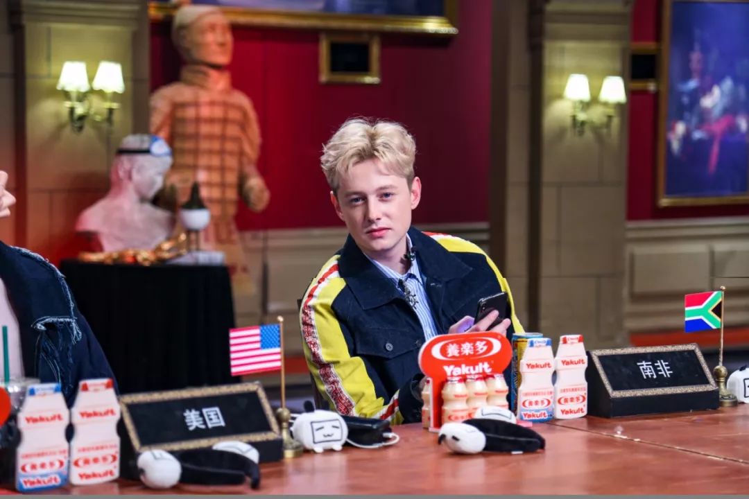 今天，他的祝福电话无人接听