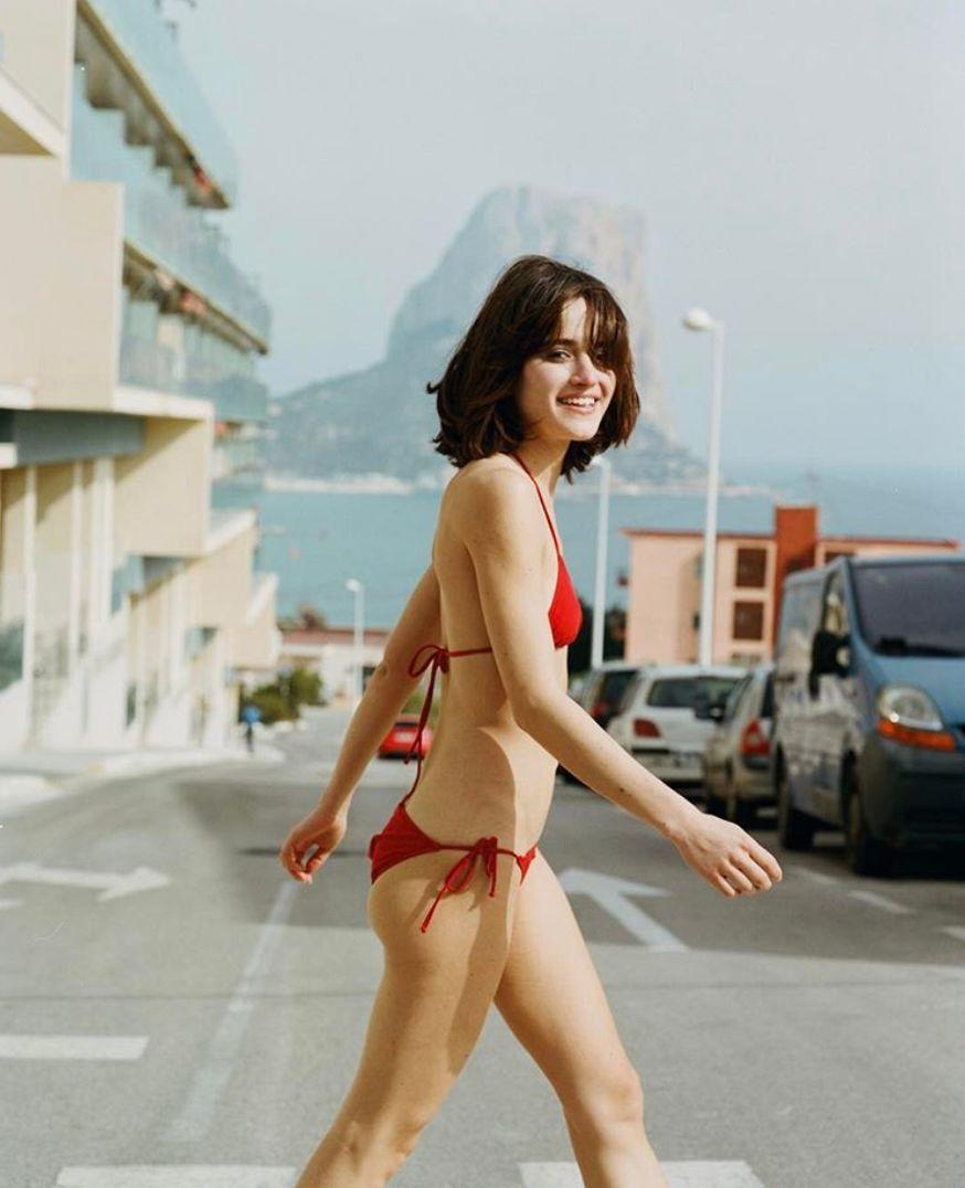 一件泳衣能做什么,夏天那么热有没有凉爽的泳衣