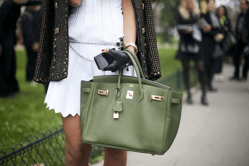 lv奢侈品让我们明白了什么,lv和爱马仕哪个更奢侈