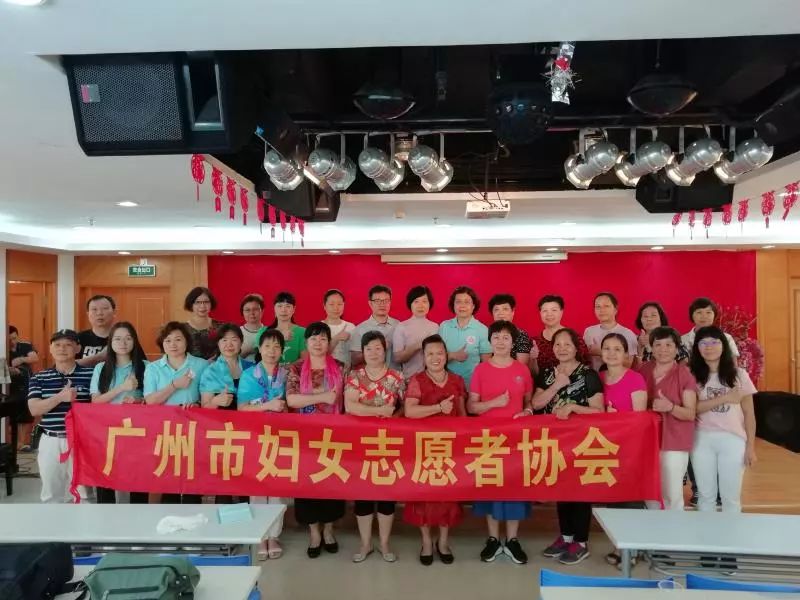 快3周的宝宝只会闹怎么办,一个月的宝宝老是闹怎么办