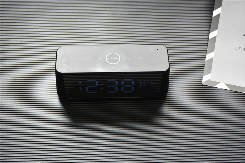 复古蓝牙音箱学生党开箱,手提式蓝牙音箱开箱测评