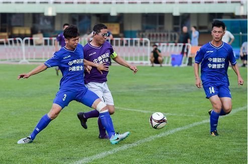 全力以赴的你,聚焦绿茵场