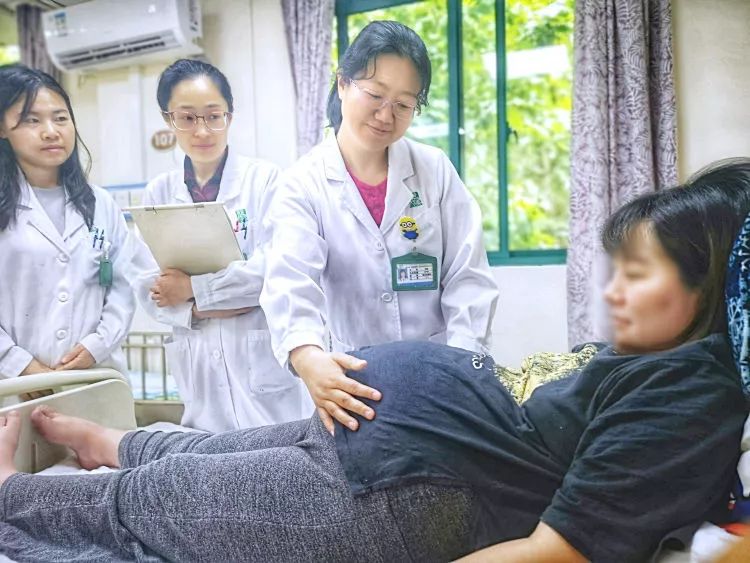 新华大健康12小时直播视频,新华大健康直播在线观看