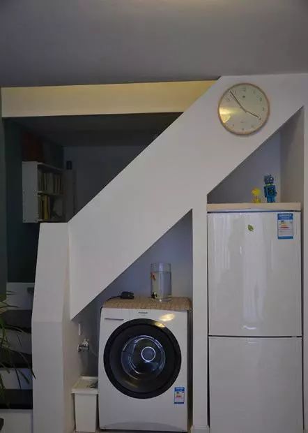 房间太小洗衣机不知放在哪里,房子里的洗衣机在哪里放着