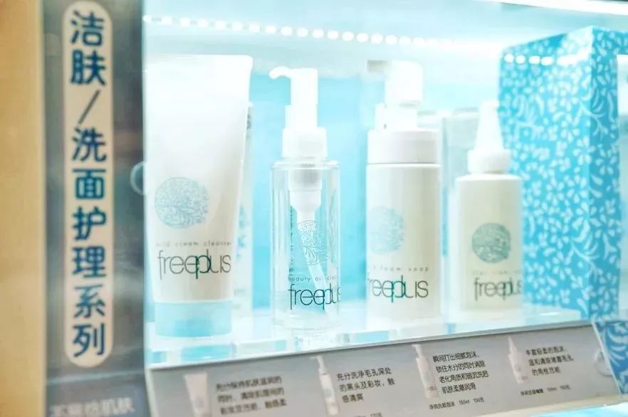 中国游客爆买日本药妆,中国游客日本药妆店