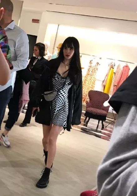 如何拥有杨幂一样的颜值和身材,如何拥有杨幂身材