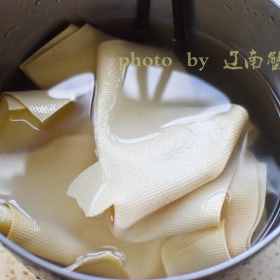 香椿芽豆腐皮怎么做好吃,别再出去吃了润饼自己做更好吃