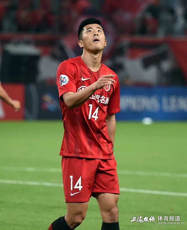 上海上港前锋李圣龙,上海上港足球队员李圣龙哪里人