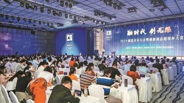 每天3分钟尽览天下事（微信、支付宝可免费申领ETC/年底前，河南又有5条高速要通车/本月郑州有9场主题招聘会等你来）