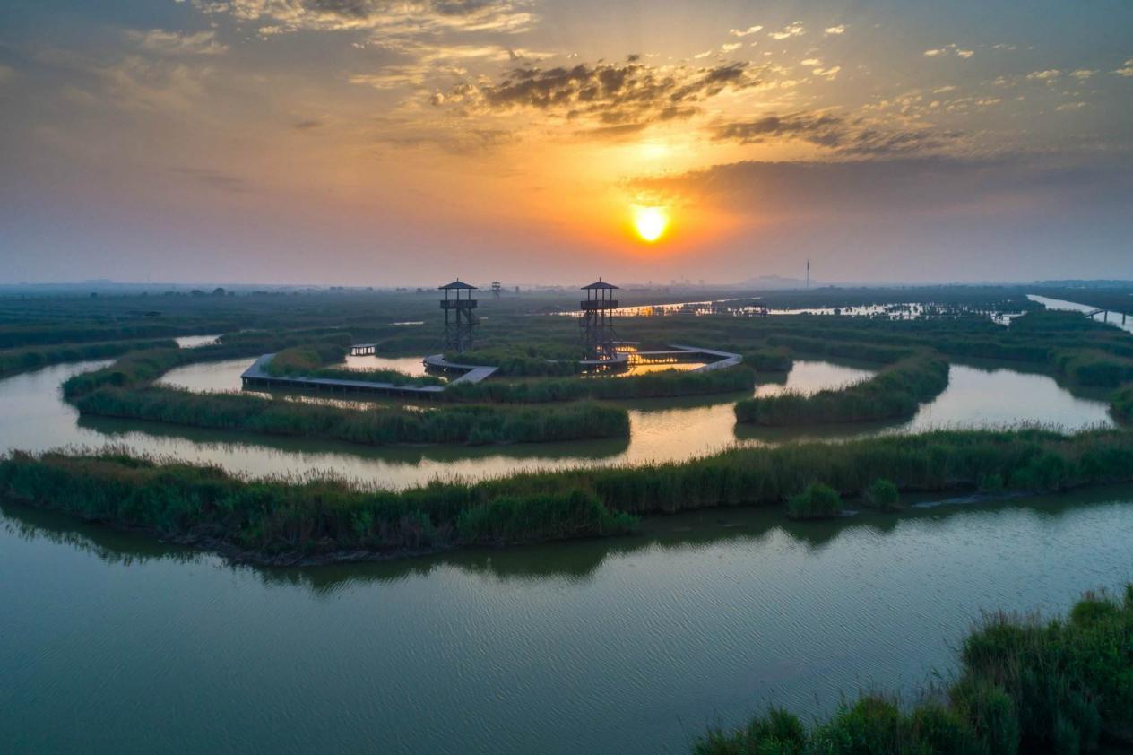 夏天适合去哪个海边游玩河北,自驾游好玩的海边旅游景点