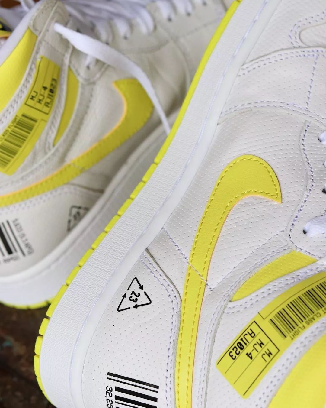 7月榜，这双adidas暴涨一千倍，而未上架的条形码已近万元