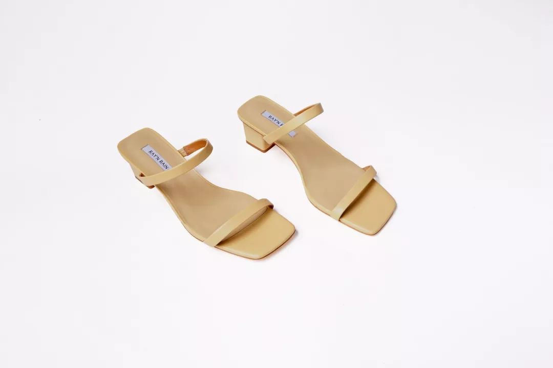 夏天跟裙子搭的凉拖,夏季凉拖配裙子百搭