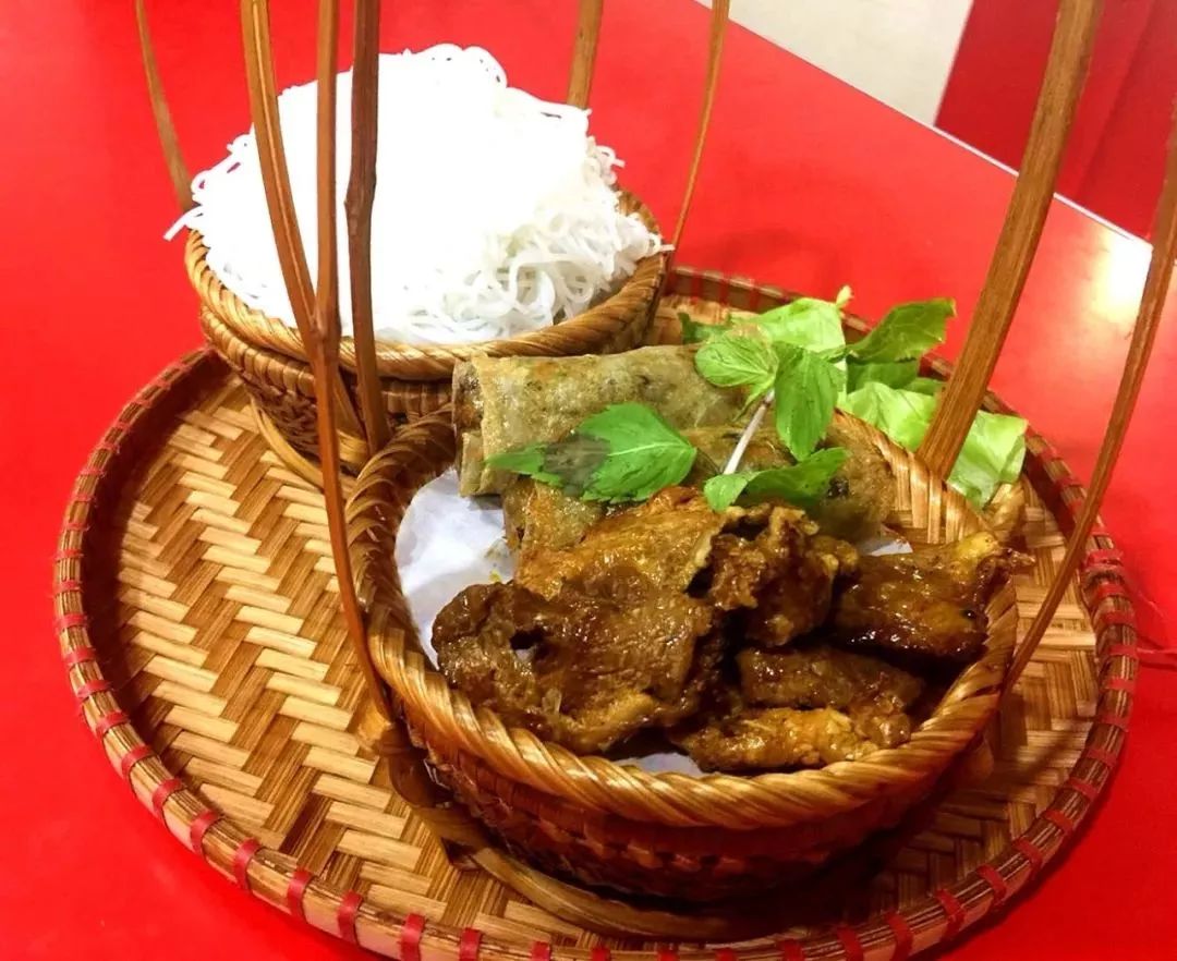 防城港白浪滩美食店,防城港海鲜美食店推荐