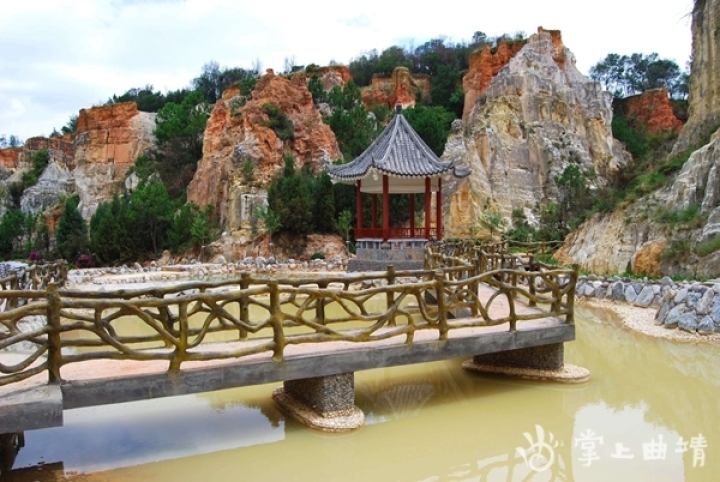 带您走进陆良彩色沙林风景,陆良彩色沙林风景区今年人多不多