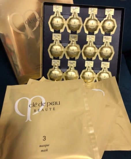 分手辟谣花式复出热度狂飙，2天演绎翻身大戏