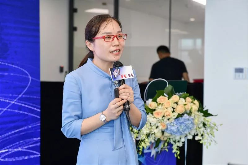 「关注」斩获与未来谈时尚的底气！2020/21秋冬中国纺织面料流行趋势提案会在大浪举行