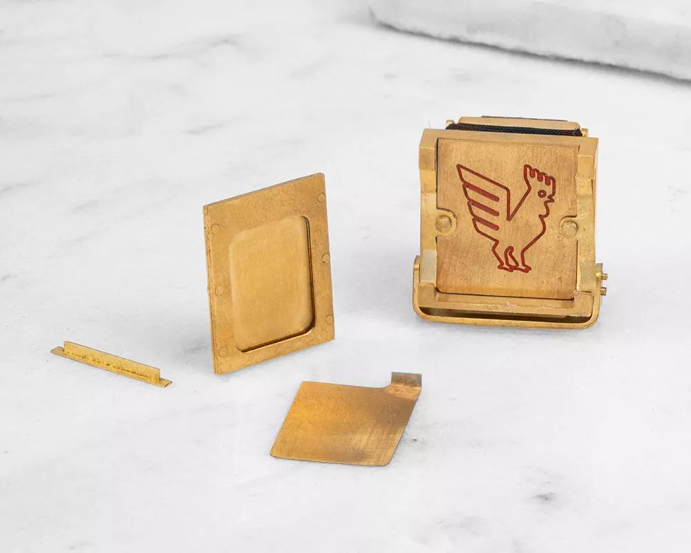 「一周影像资讯」相机迷制作出世界上最小胶片相机；蜷川实花执导电影《人间失格》九月上映